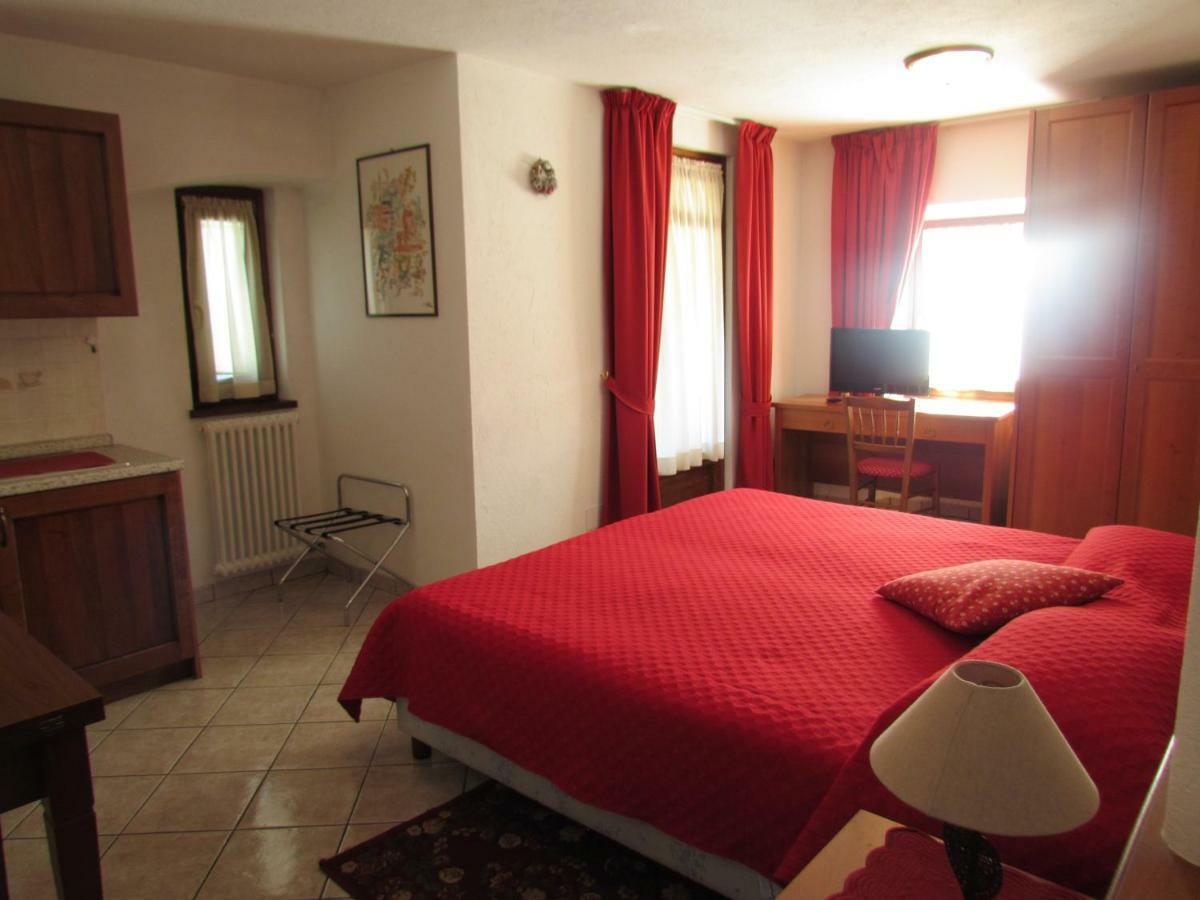 Residence Du Chateau Fenis Dış mekan fotoğraf
